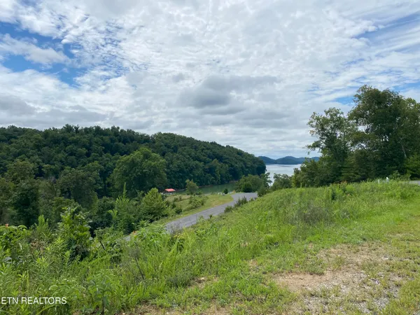 $79,900 | Lot 10 Stone Cove Way, Dandridge, TN 37725