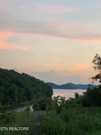 $79,900 | Lot 10 Stone Cove Way, Dandridge, TN 37725