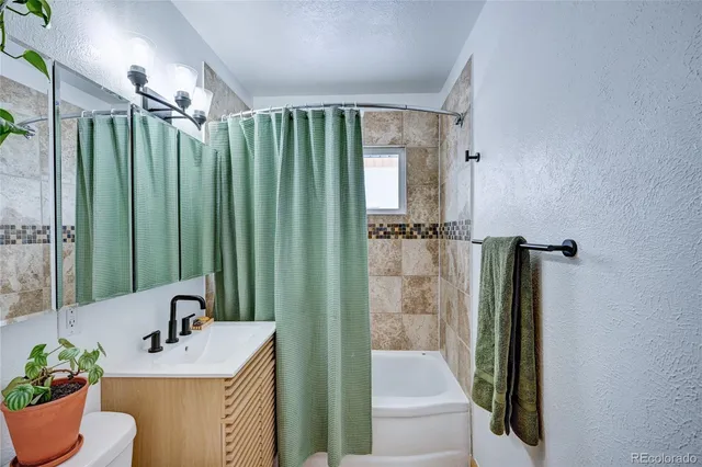 $2,400 | 502 Park Lane, Buena Vista, CO 81211