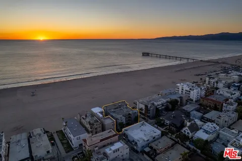 a view of a terrace with mountain view