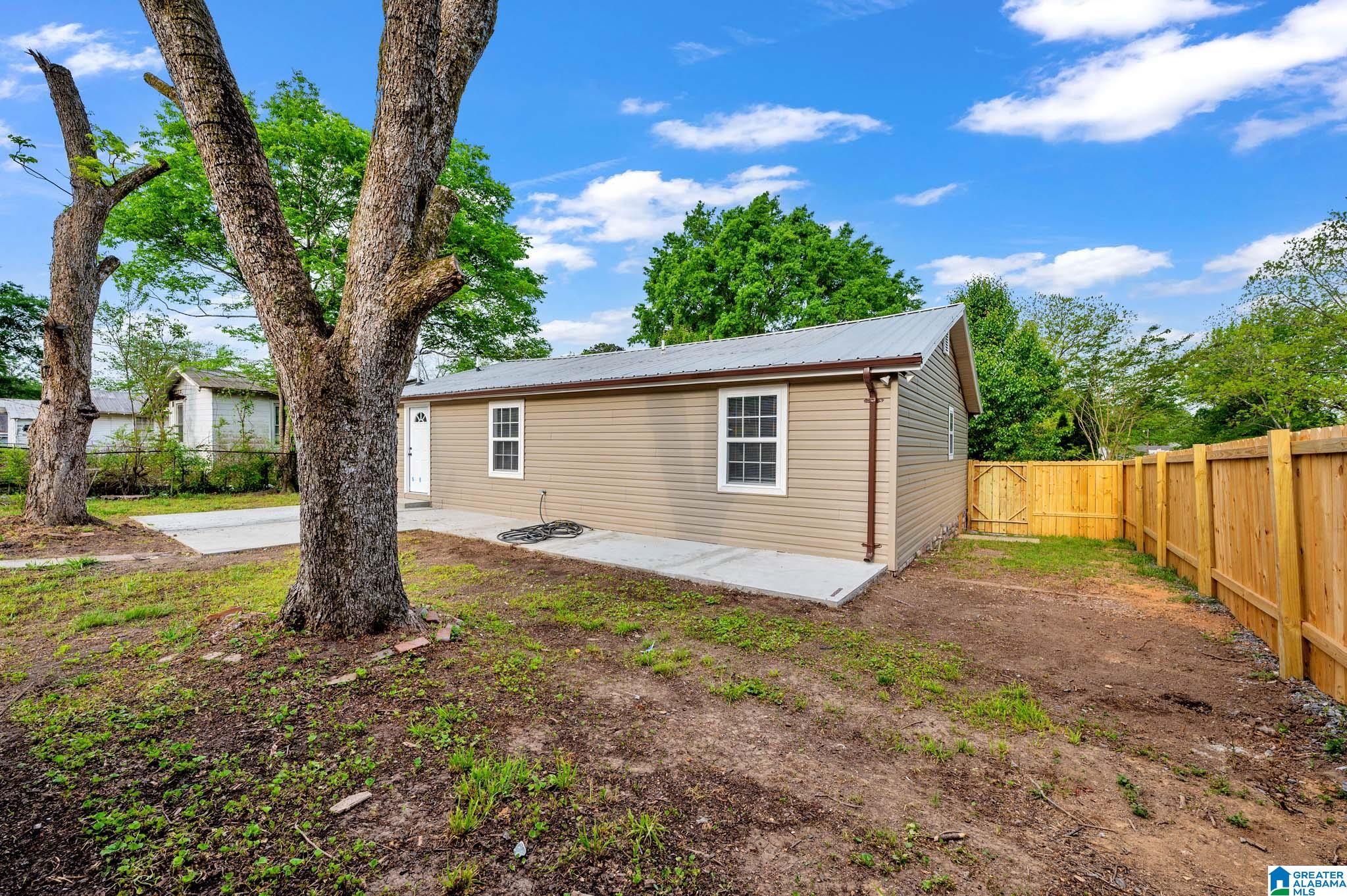 300 6th Street Docena, AL 35060 - Photo 5 of 31