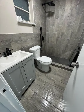 $1,500 | 13725 Northeast 6th Avenue, Unit 407, North Miami, FL 33161