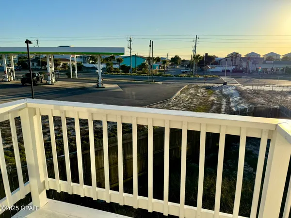 $1,700 | 8003 Beach Drive, Unit A, Panama City Beach, FL 32408