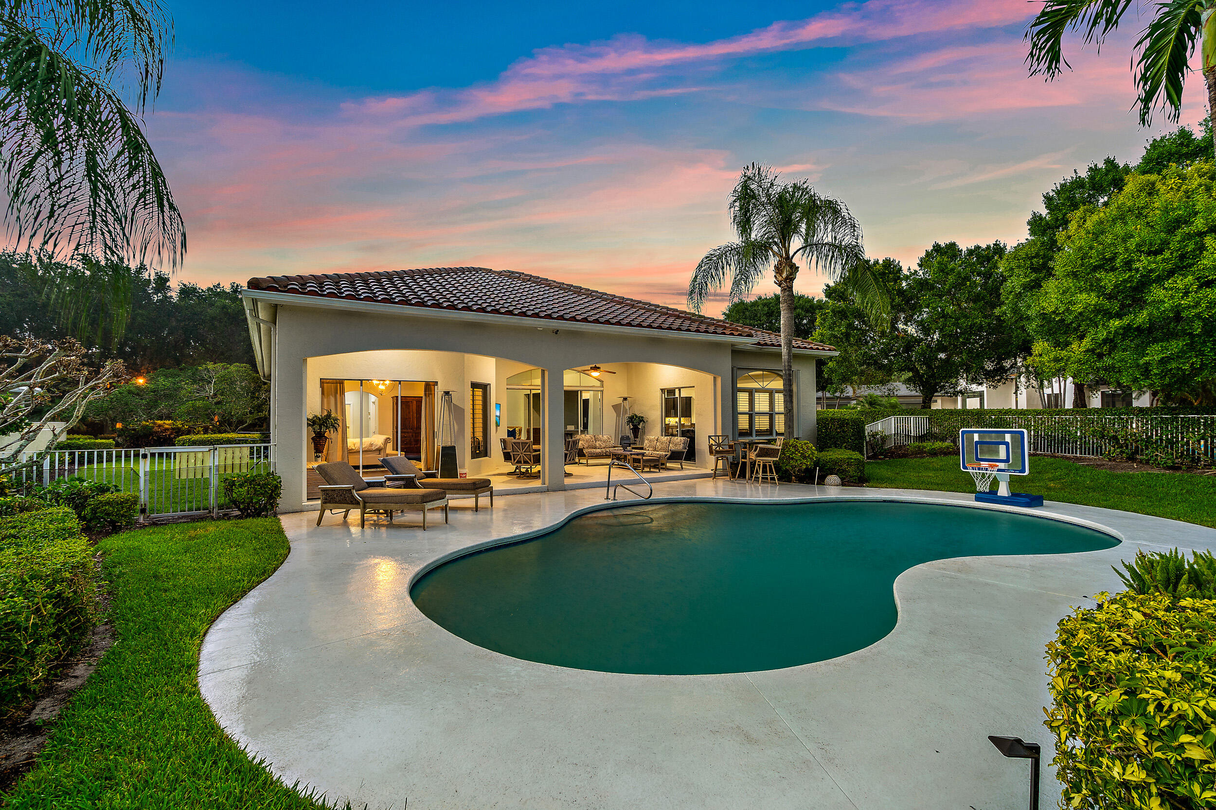 Pool & Back Exterior