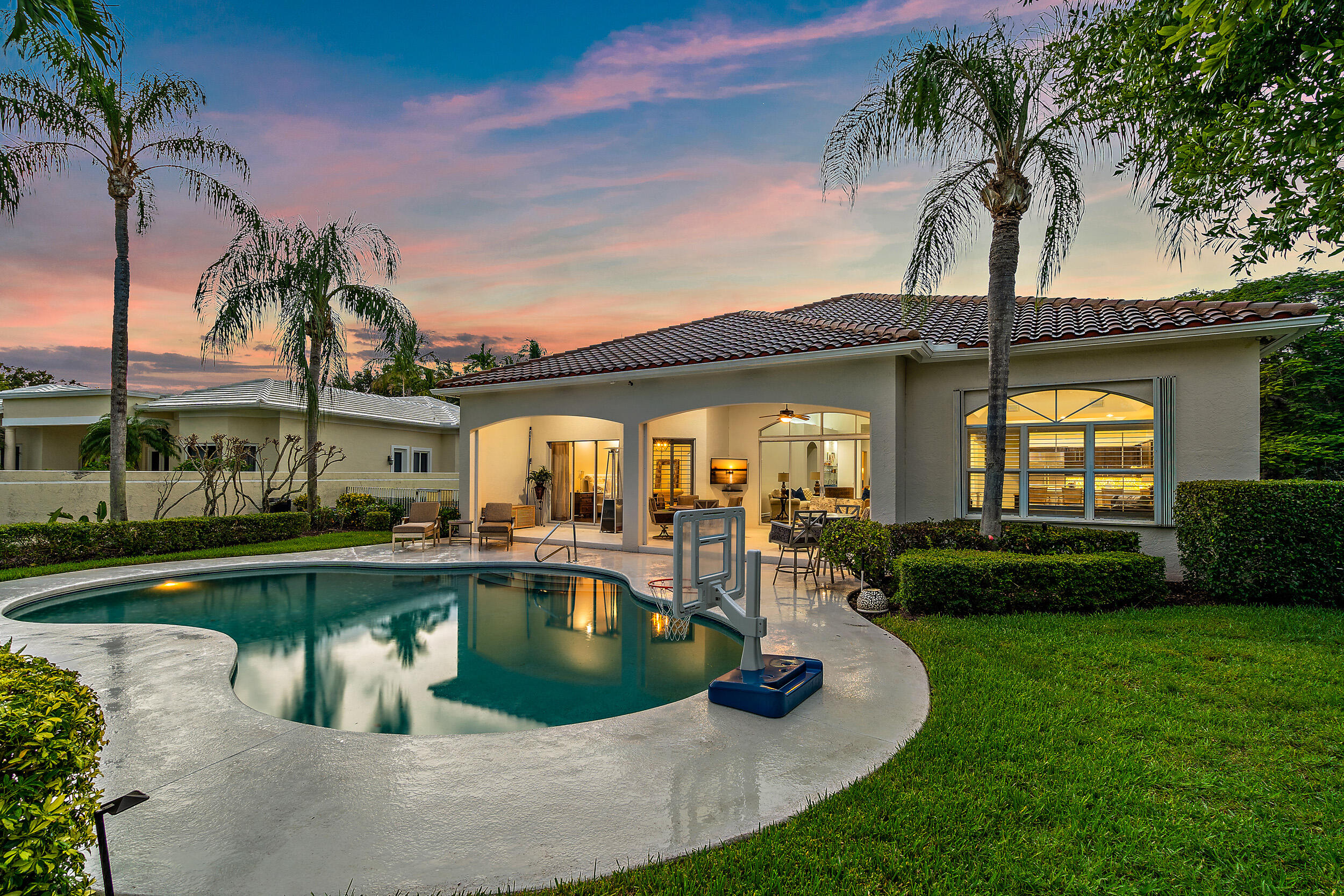 210 Regatta Drive Jupiter, FL 33477 - Photo 23 of 30 Pool & Back Exterior