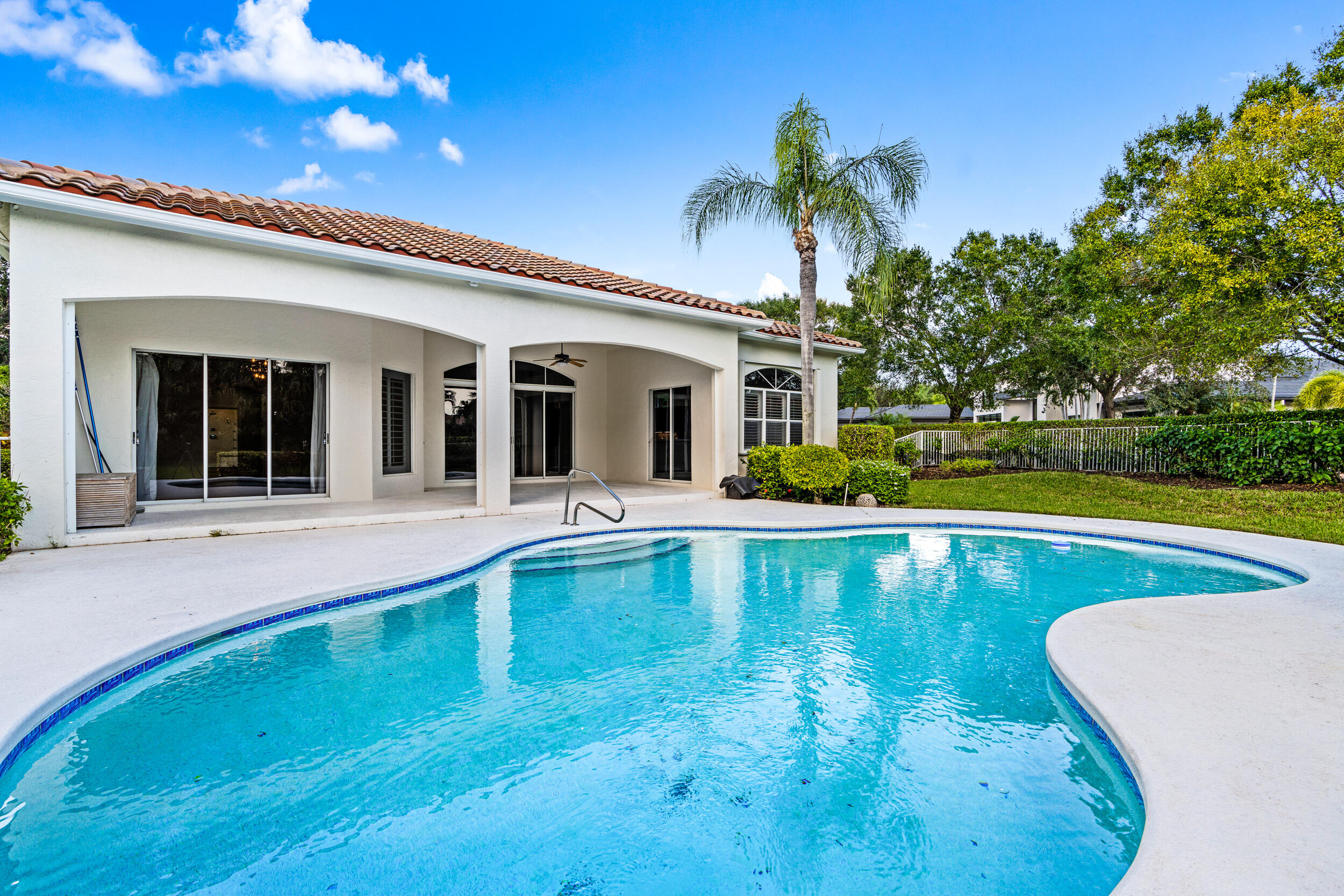 210 Regatta Drive Jupiter, FL 33477 - Photo 25 of 30 Pool & Back Exterior