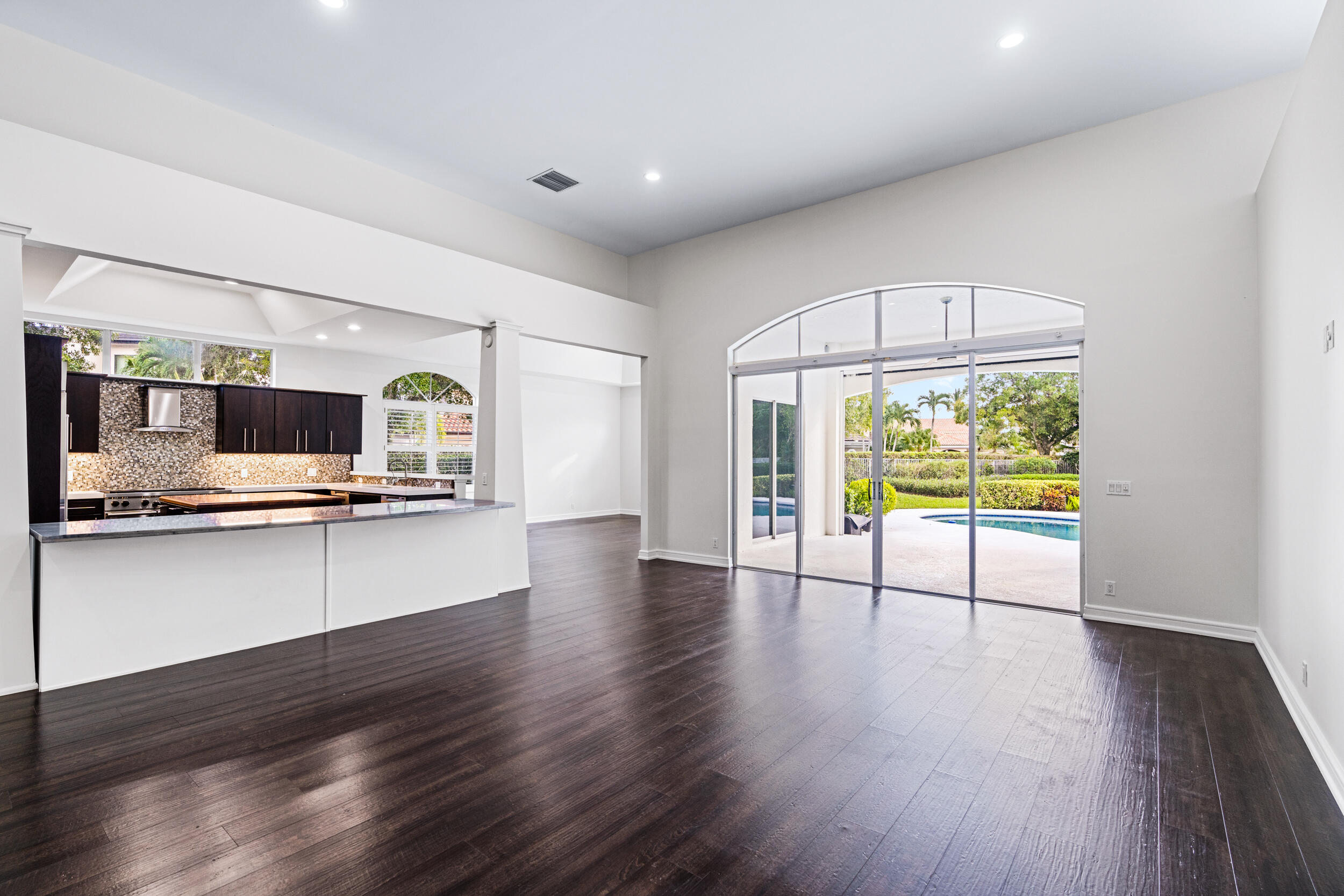 210 Regatta Drive Jupiter, FL 33477 - Photo 4 of 30 Family