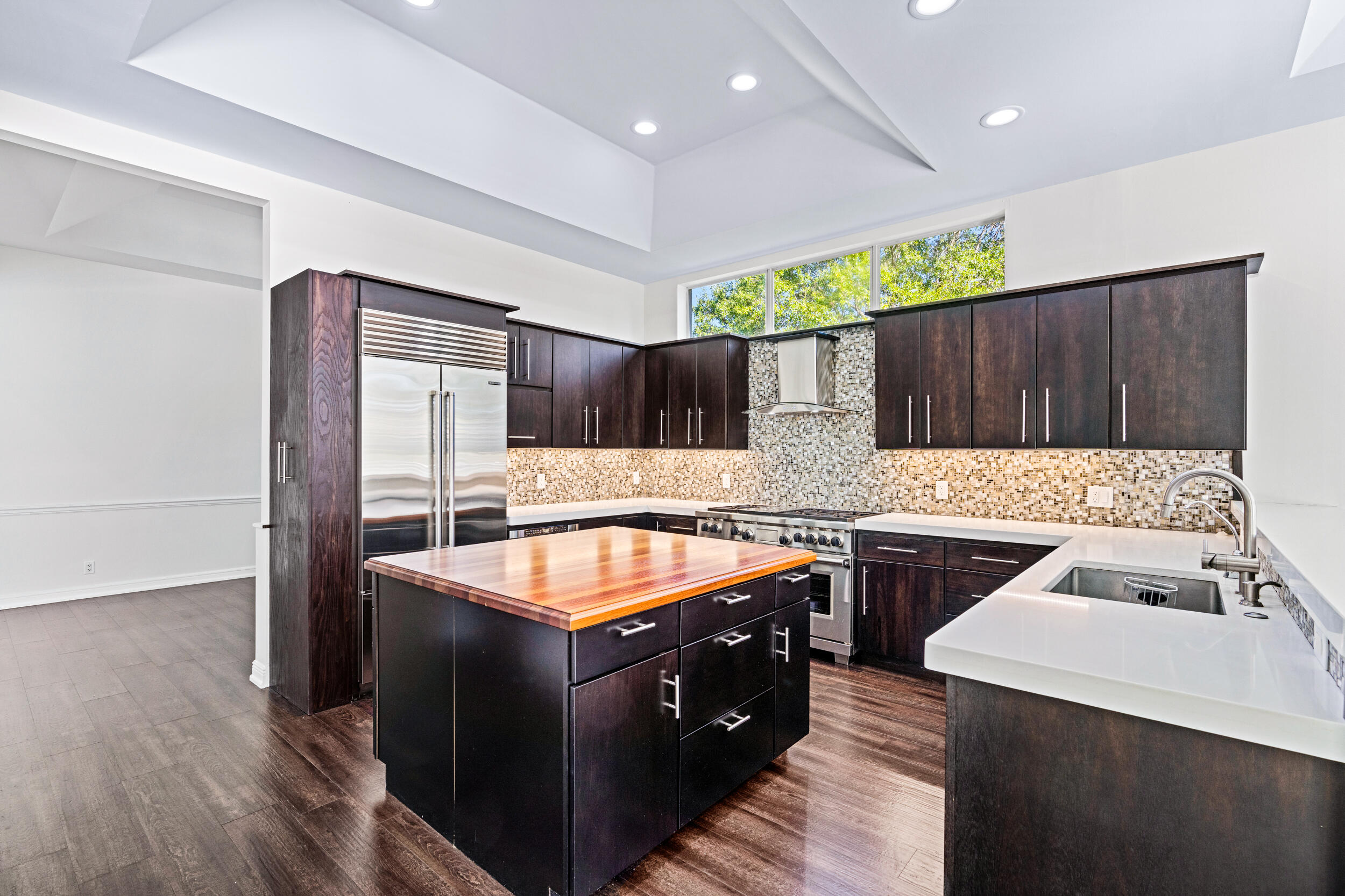 210 Regatta Drive Jupiter, FL 33477 - Photo 5 of 30 Kitchen