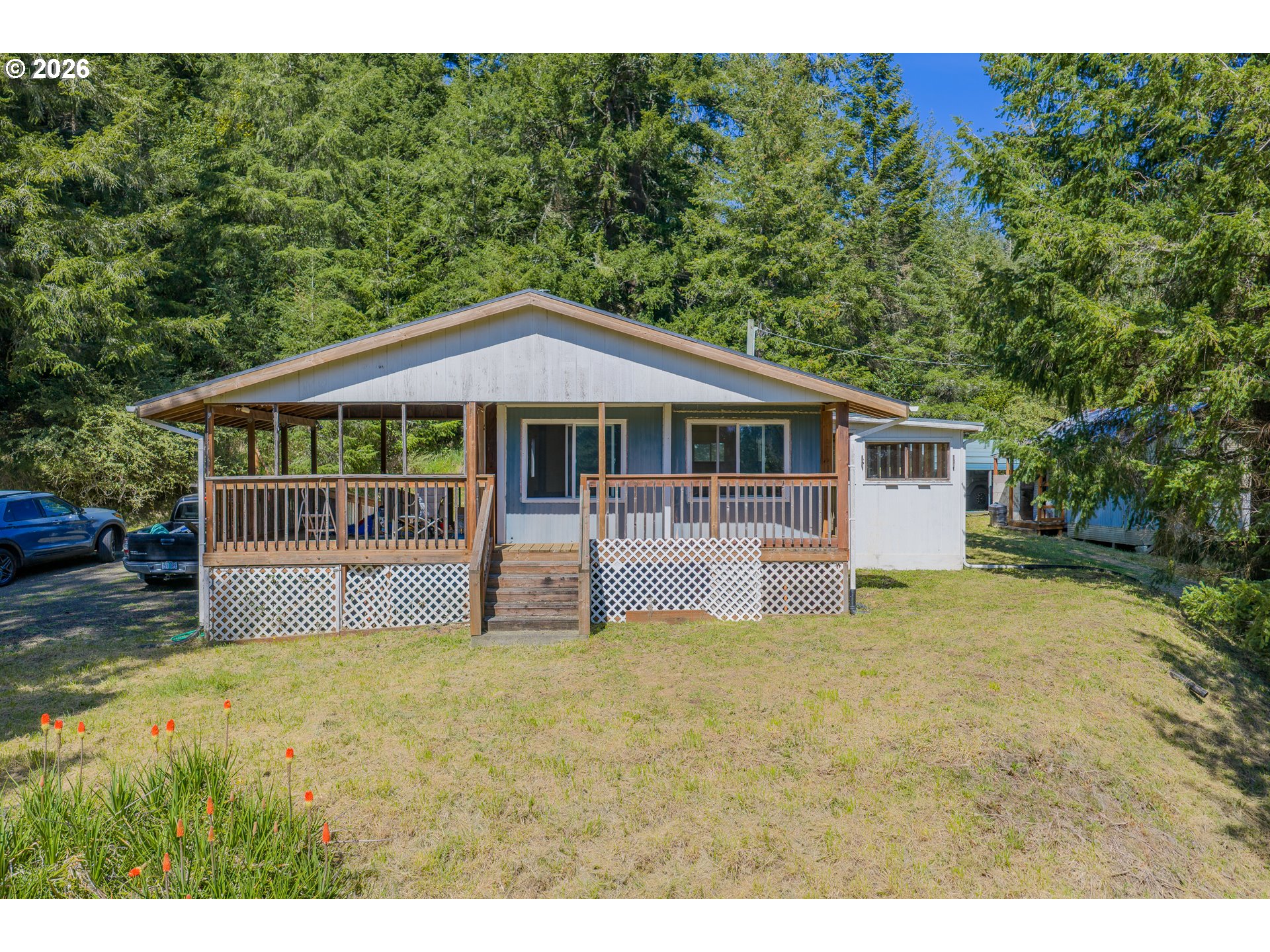 2403 Spruce Street Myrtle Point, OR 97458 - Photo 2 of 35