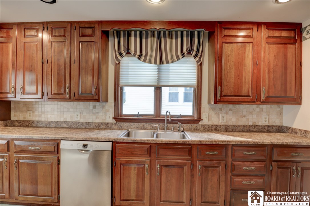 44 Spruce Street Jamestown, NY 14701 - Photo 21 of 44