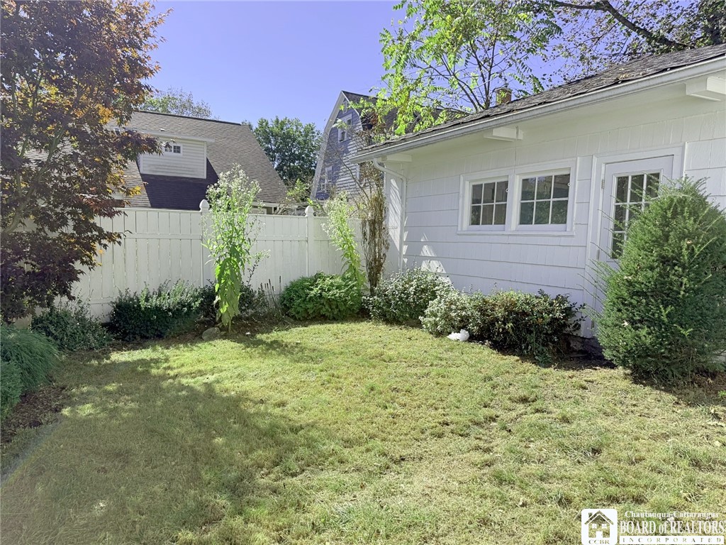 44 Spruce Street Jamestown, NY 14701 - Photo 8 of 44