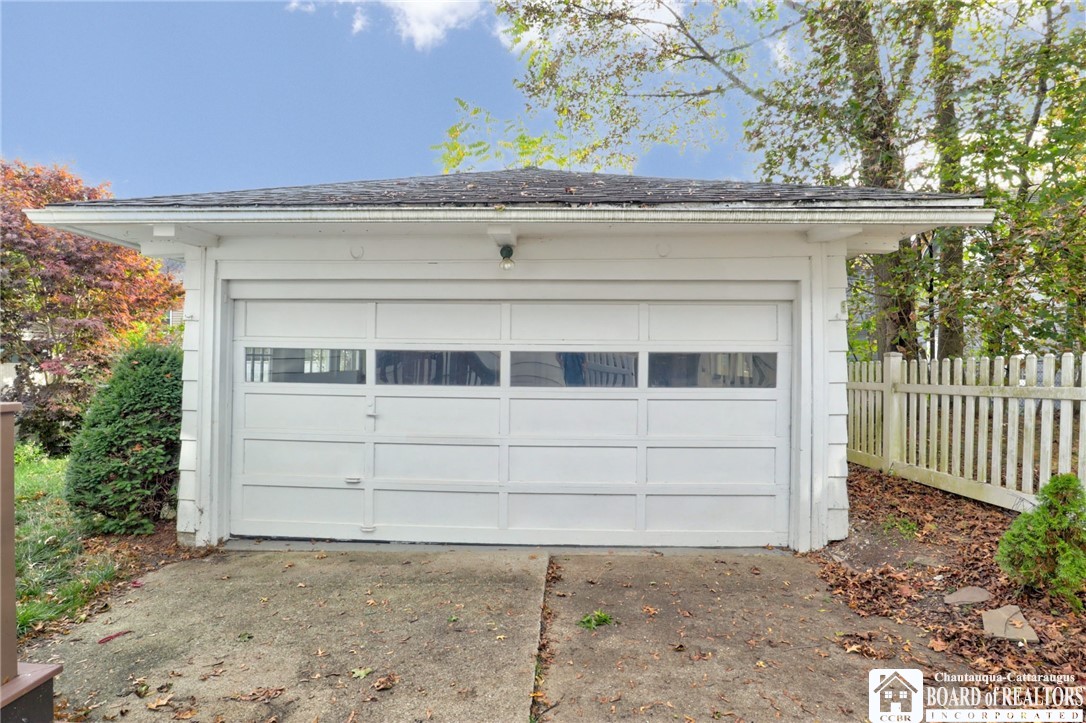 44 Spruce Street Jamestown, NY 14701 - Photo 9 of 44