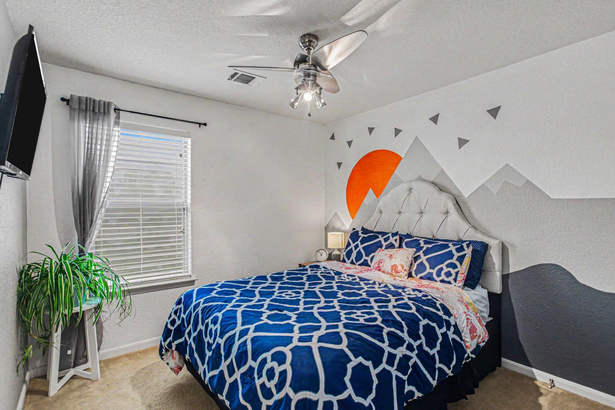2903 Swift Brook Glen Way Spring, TX 77389 - Photo 21 of 30 Another cozy secondary bedroom with great closet space.