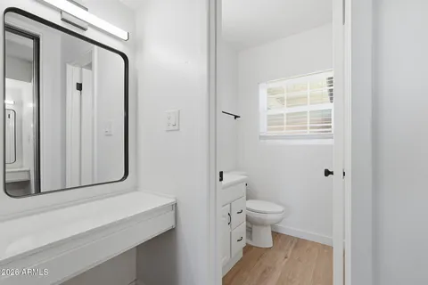$219,900 | 1320 East Bethany Home Road, Unit 52, Phoenix, AZ 85014