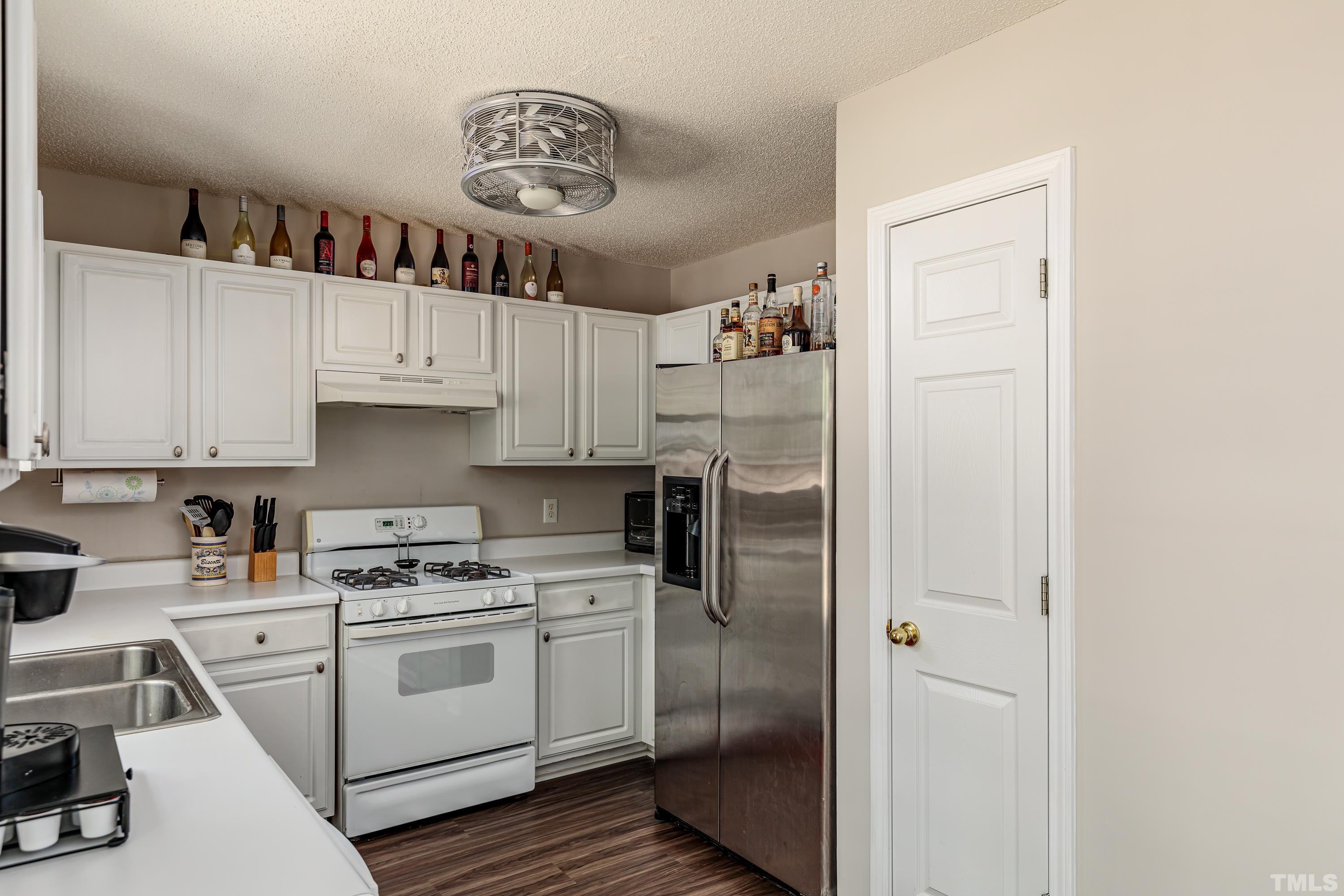 2148 Ramsgate Street Raleigh, NC 27603 - Photo 8 of 27 Gallery Image 8