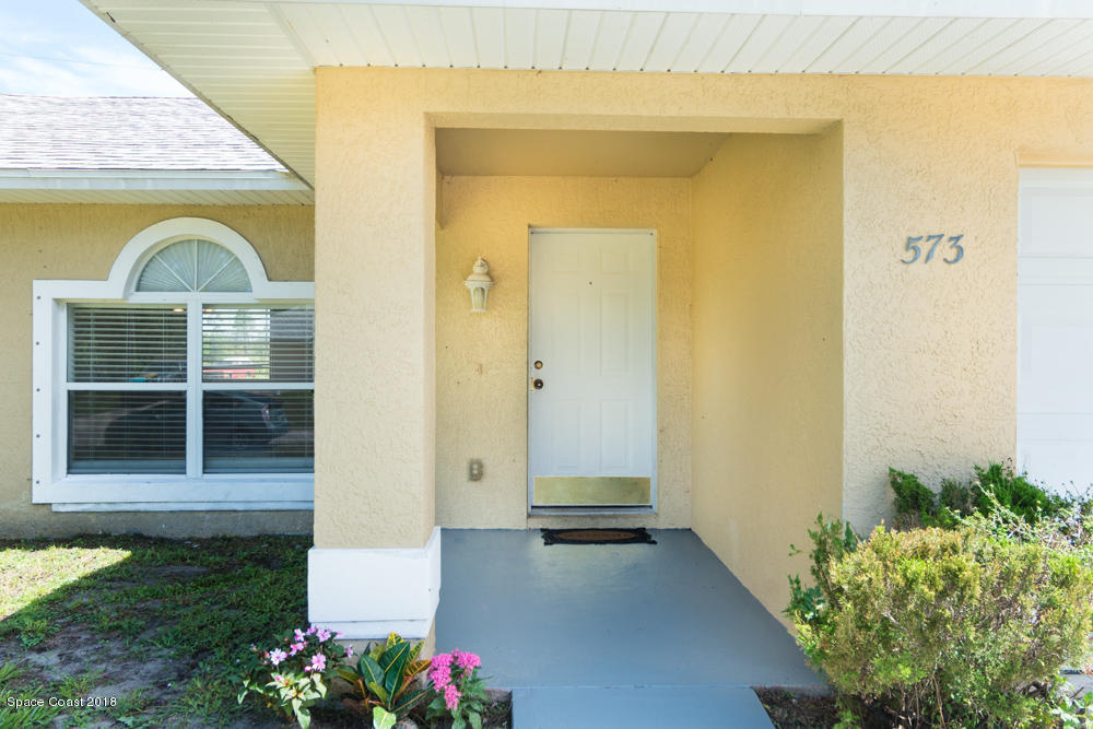 573 Titan Road Southeast Palm Bay, FL 32909 - Photo 2 of 16 medium-16