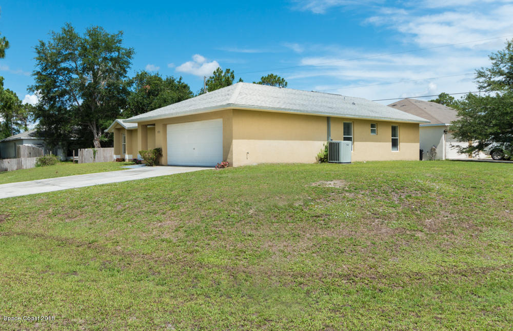 573 Titan Road Southeast Palm Bay, FL 32909 - Photo 16 of 16 medium-15