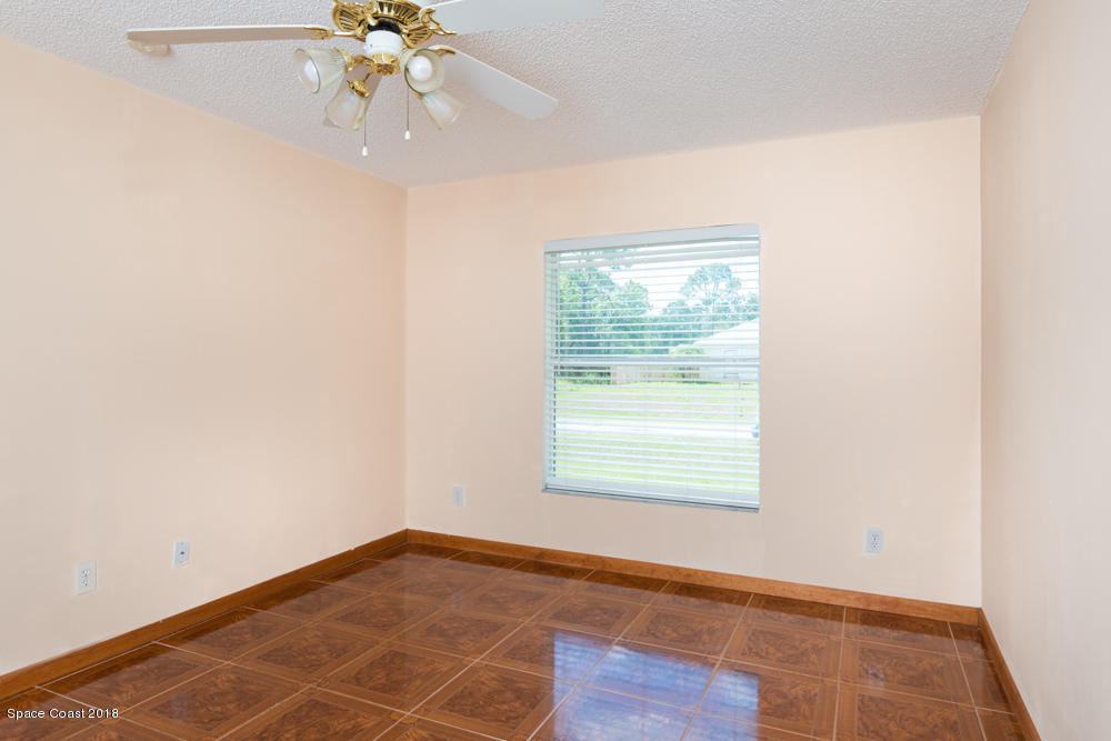 573 Titan Road Southeast Palm Bay, FL 32909 - Photo 5 of 16 medium-3