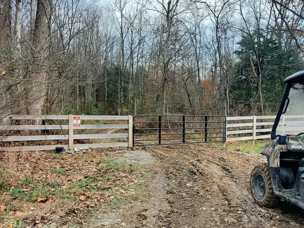 $675,000 | 5695 South County Road 300 West, North Vernon, IN 47265
