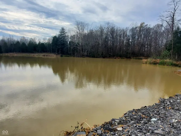 $675,000 | 5695 South County Road 300 West, North Vernon, IN 47265