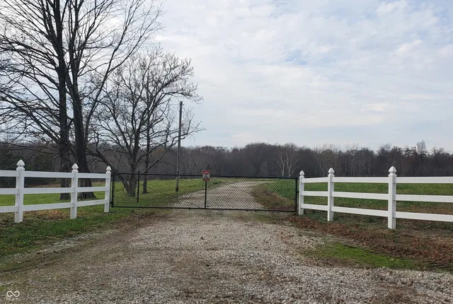 $698,000 | 5695 South County Road 300 West, North Vernon, IN 47265