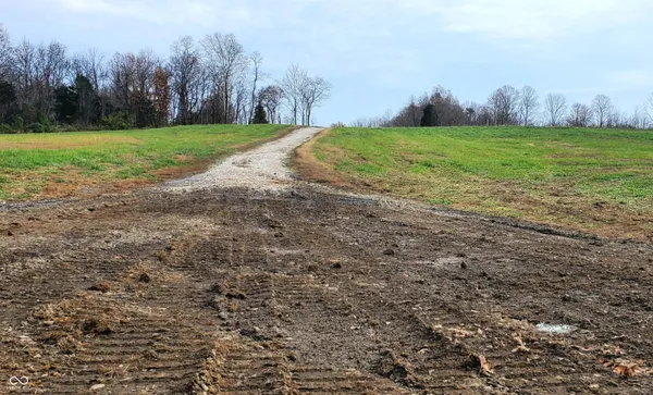 $675,000 | 5695 South County Road 300 West, North Vernon, IN 47265