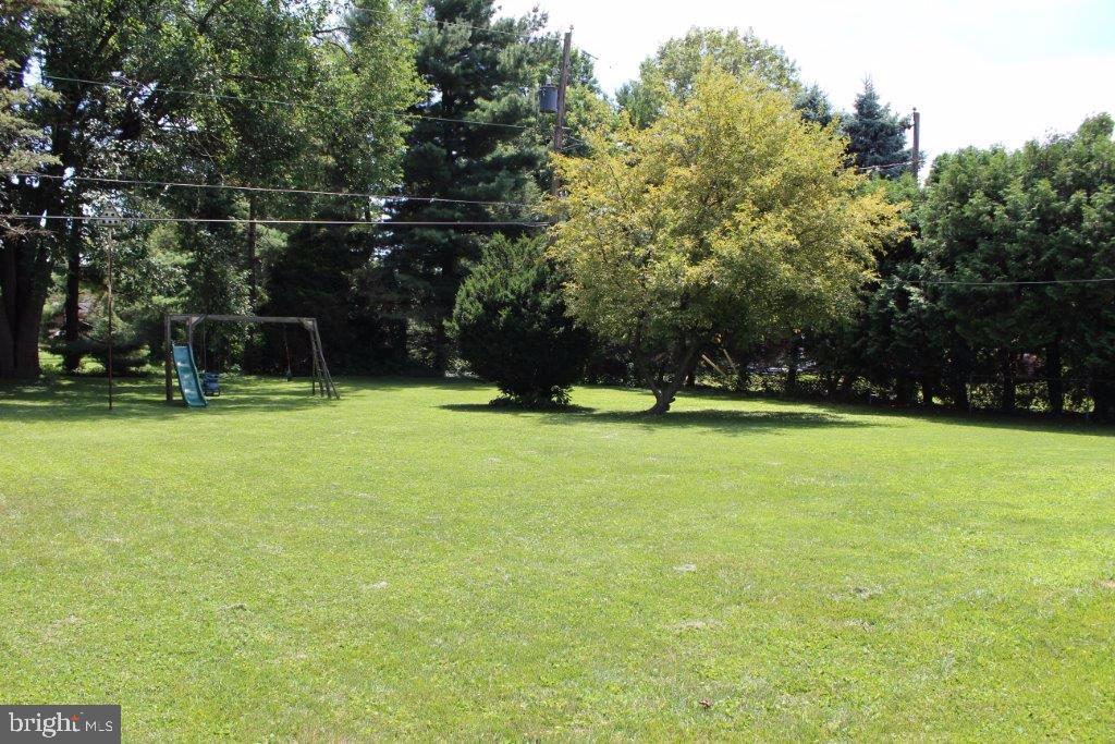 251 Maxson Road Lancaster, PA 17601 - Photo 22 of 24 Gallery Image 22