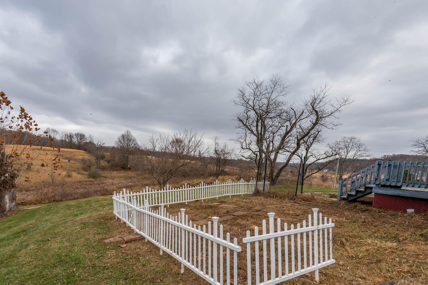 7639 North Bottom Road Ellettsville, IN 47429 - Photo 5 of 27