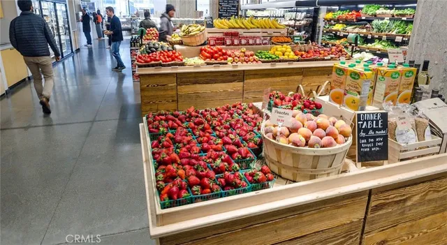 $4,111 | 100 Van Ness Avenue, Unit 1810, San Francisco, CA 94102