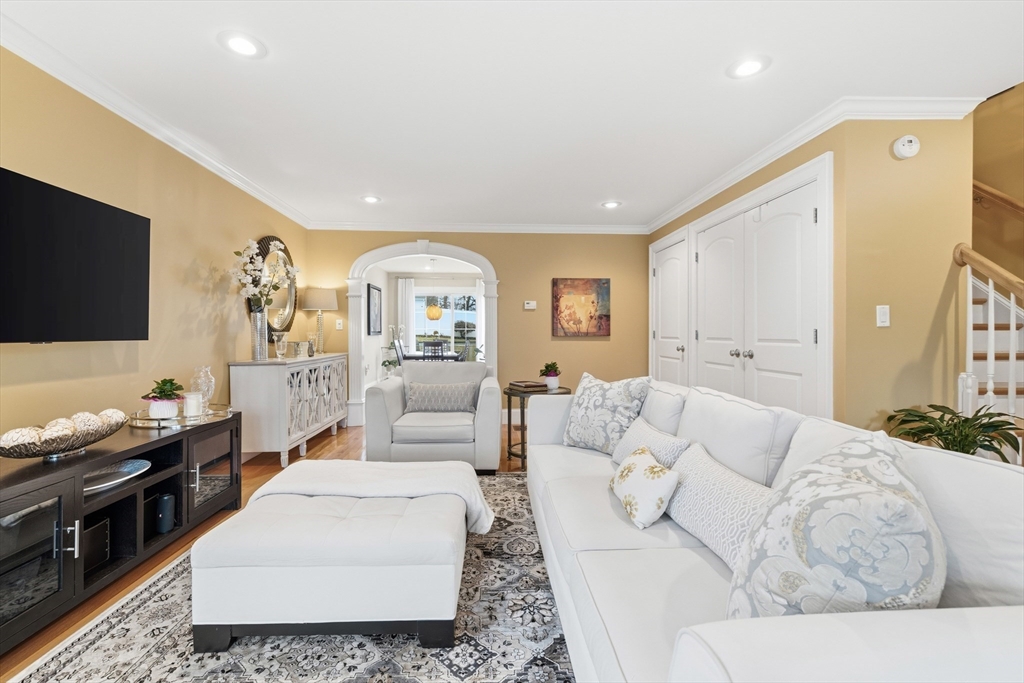 9 Cottage Street, Unit 9 Woburn, MA 01801 - Photo 7 of 27