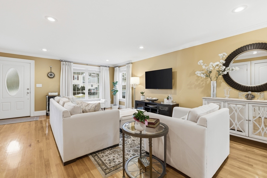 9 Cottage Street, Unit 9 Woburn, MA 01801 - Photo 9 of 27