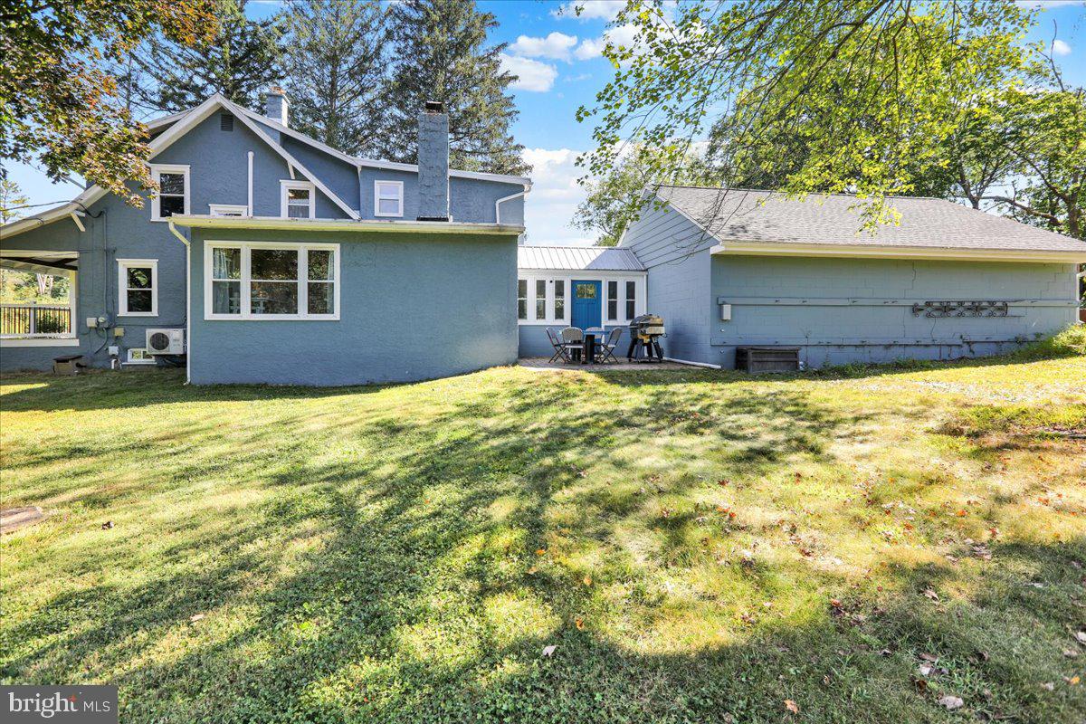 1940 Ridge Road Pottstown, PA 19465 - Photo 11 of 83 Gallery Image 11