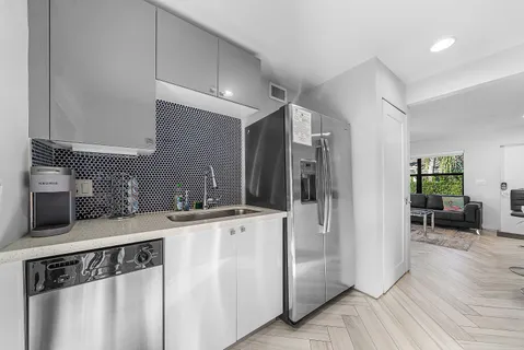 $1,295,000 | 215 North Swinton Avenue, Delray Beach, FL 33444