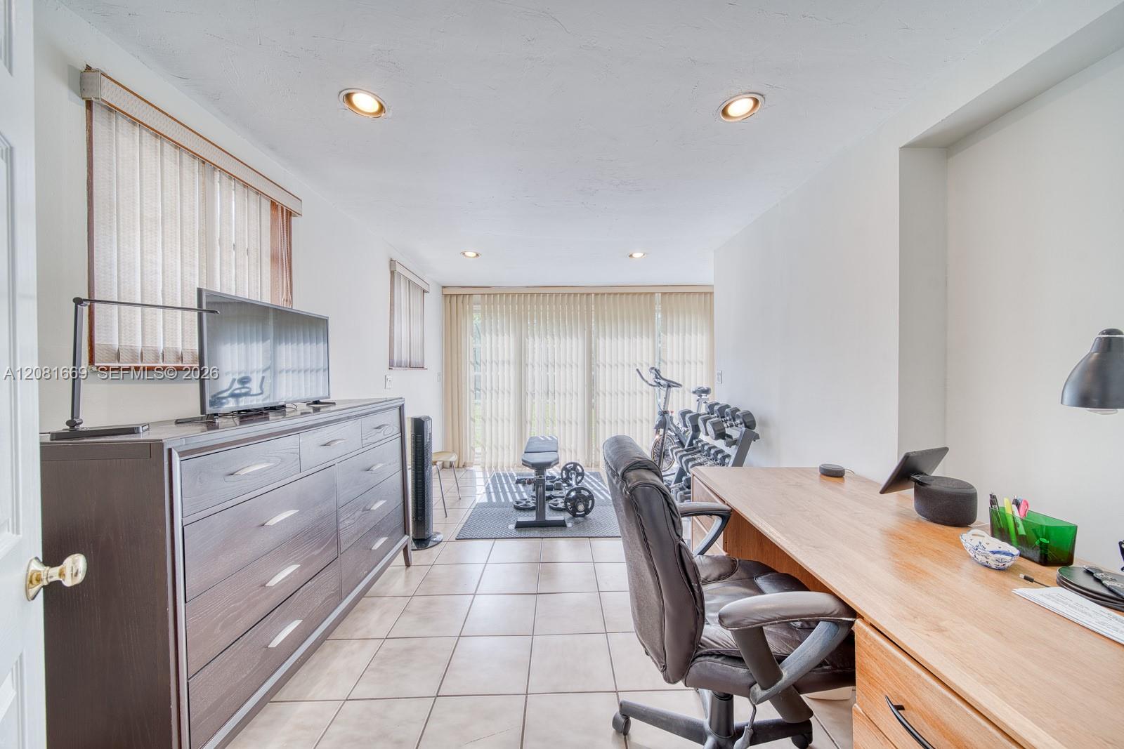 3435 Southwest 73rd Avenue Road Miami, FL 33155 - Photo 13 of 31 Gallery Image 13