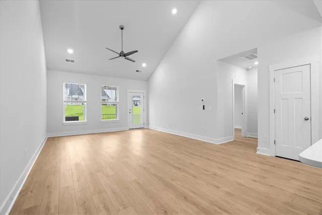 $299,990 | 405 Crestcreek Drive, Anderson, SC 29621