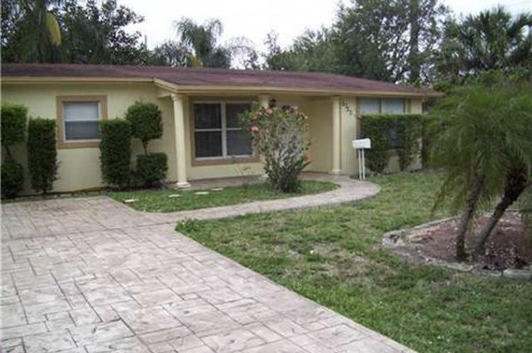 6732 Raleigh Street Hollywood, FL 33024 - Photo 1 of 12 Front
