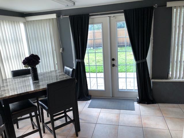 6732 Raleigh Street Hollywood, FL 33024 - Photo 3 of 12 Diningroom