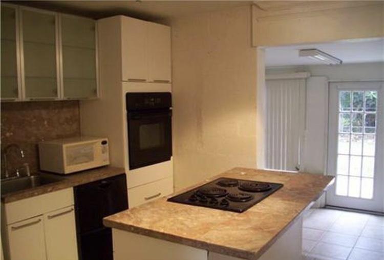 6732 Raleigh Street Hollywood, FL 33024 - Photo 4 of 12 Kitchen