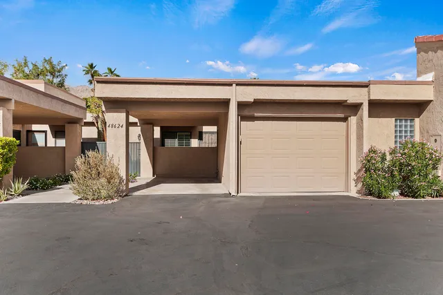 $2,800 | 48624 Moon Terrace Lane, Palm Desert, CA 92260