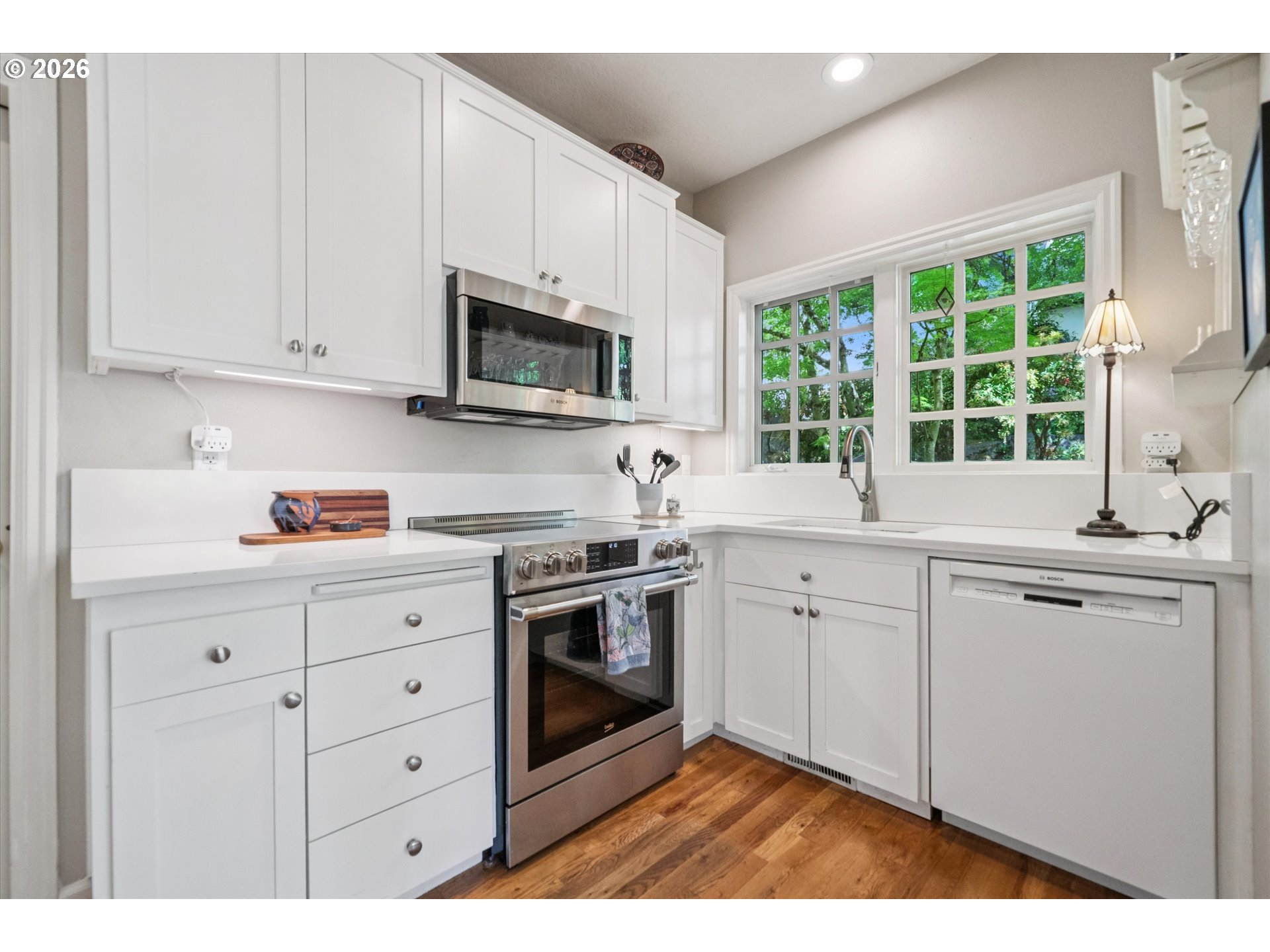 9931 Northwest Abbey Road Portland, OR 97229 - Photo 12 of 29