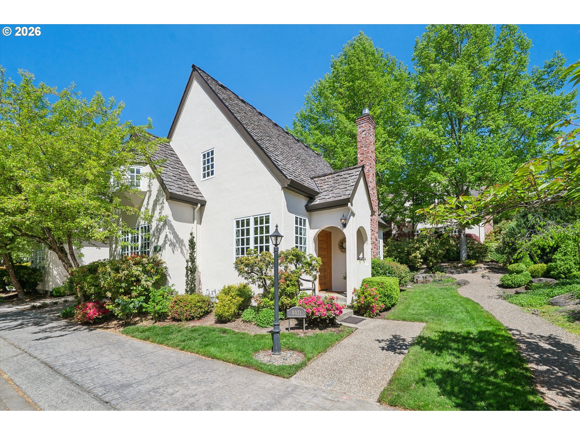 9931 Northwest Abbey Road Portland, OR 97229 - Photo 2 of 29