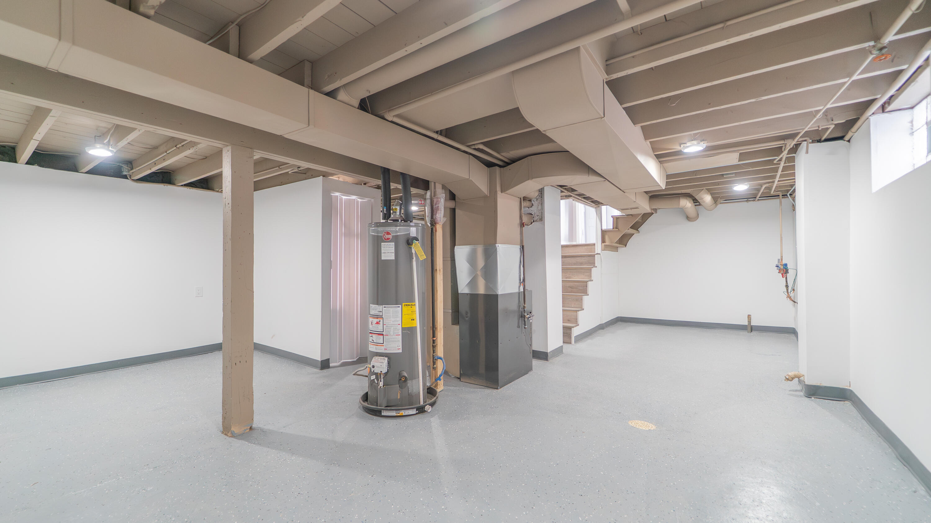 4044 Louisiana Street Gary, IN 46409 - Photo 29 of 31 a view of an empty room