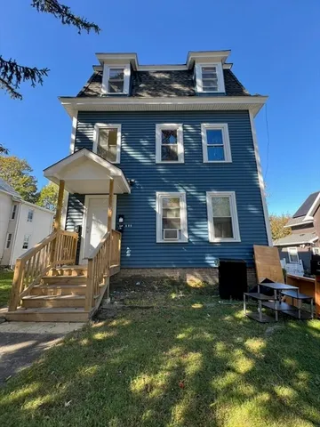 $2,000 | 20 Florence Street, Unit 2, Worcester, MA 01610