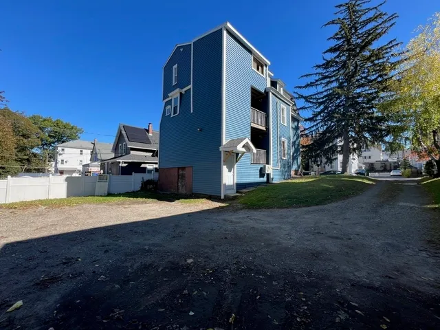 $2,000 | 20 Florence Street, Unit 2, Worcester, MA 01610