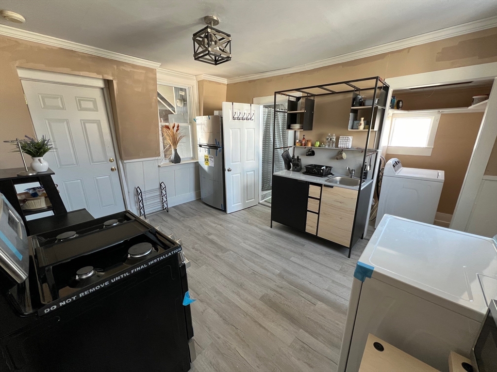 20 Florence Street, Unit 2 Worcester, MA 01610 - Photo 5 of 20