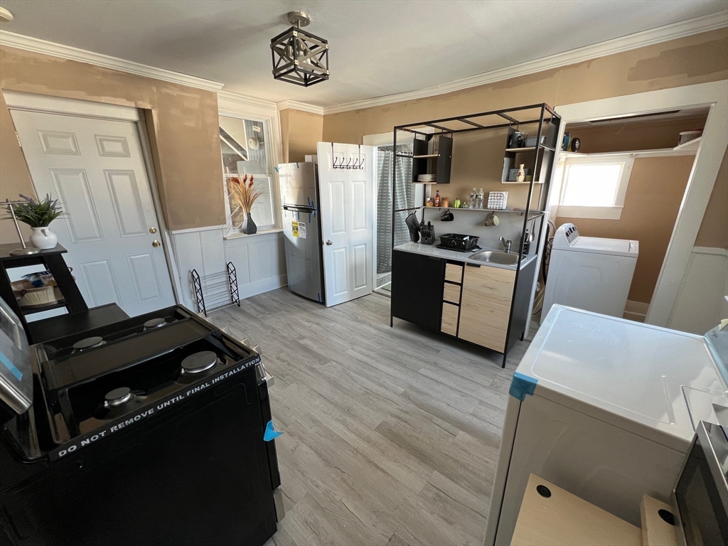 20 Florence Street, Unit 2 Worcester, MA 01610 - Photo 6 of 20