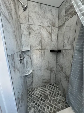 $2,000 | 20 Florence Street, Unit 2, Worcester, MA 01610