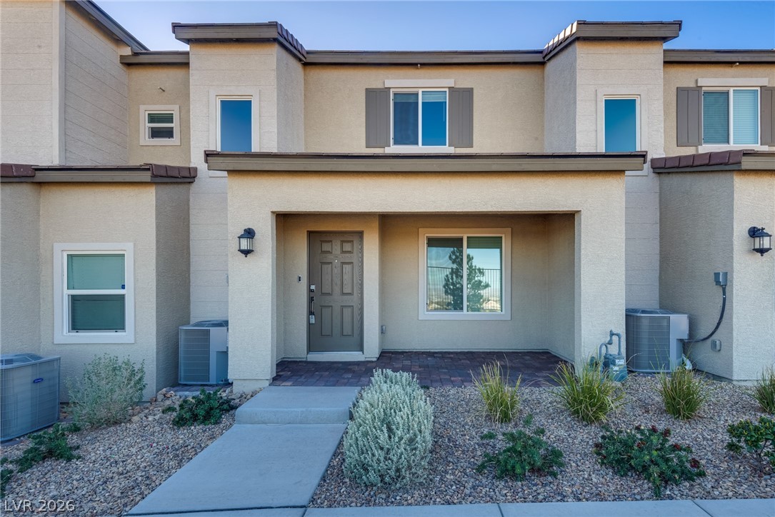 6176 Rathbone Street Las Vegas, NV 89166 - Photo 2 of 36