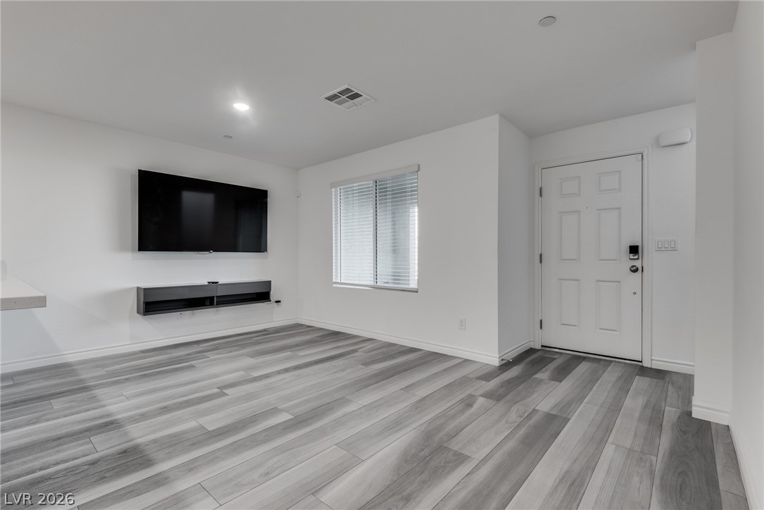 6176 Rathbone Street Las Vegas, NV 89166 - Photo 6 of 36