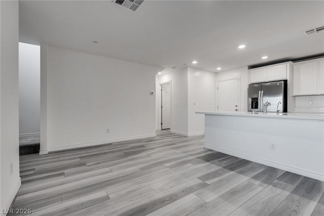 6176 Rathbone Street Las Vegas, NV 89166 - Photo 7 of 36